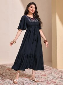 Seusyu Floral Embroidery Drawstring Waist Ruffle Hem Dress - Black - View 4