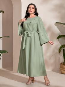 Modelyn 大碼水鑽細節鐘形袖繫腰帶洋裝