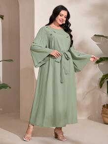 Modelyn 大碼水鑽細節鐘形袖繫腰帶洋裝