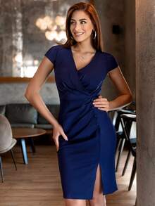 MIUSOL Vestido unicolor con diseño fruncido bajo con abertura