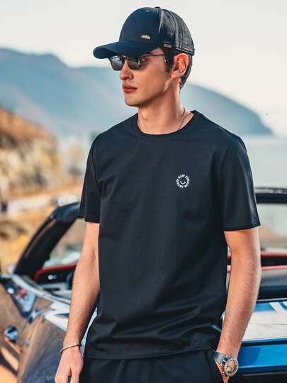 男士字母圖案T恤