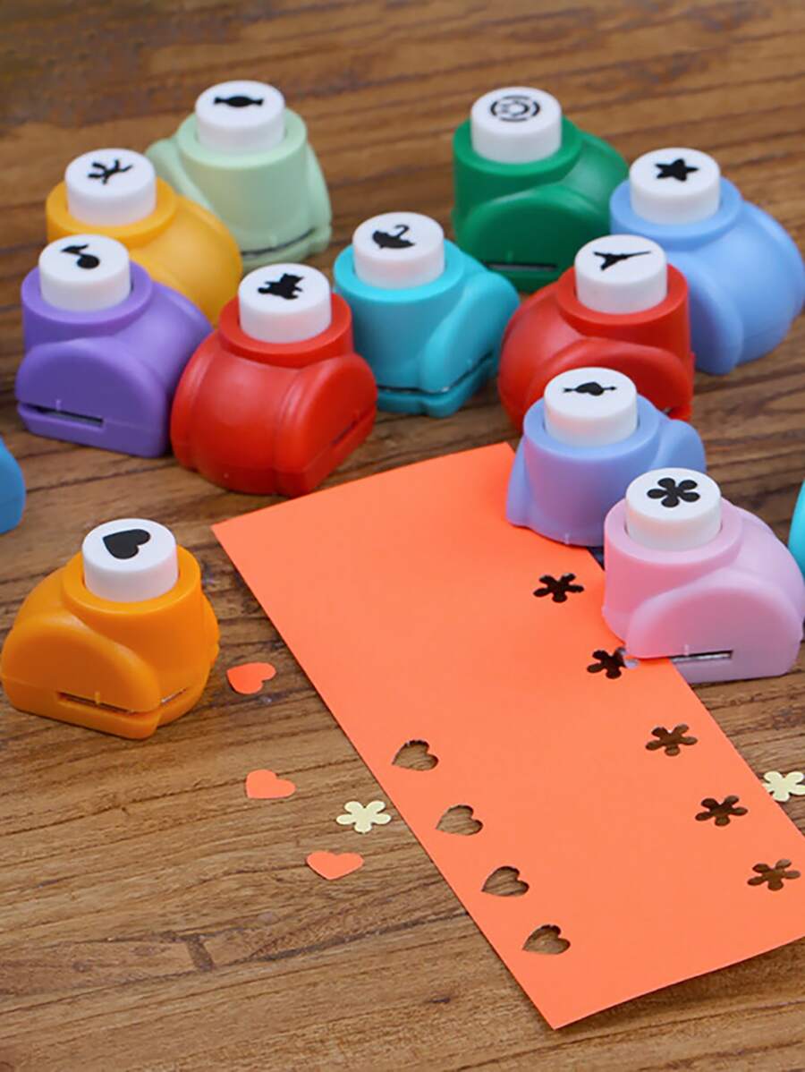 1入組隨機迷你剪貼簿打孔器手工裁剪卡片工藝印花布印花 DIY 花紙工藝打孔器形狀 - 彩色 - 查看 1
