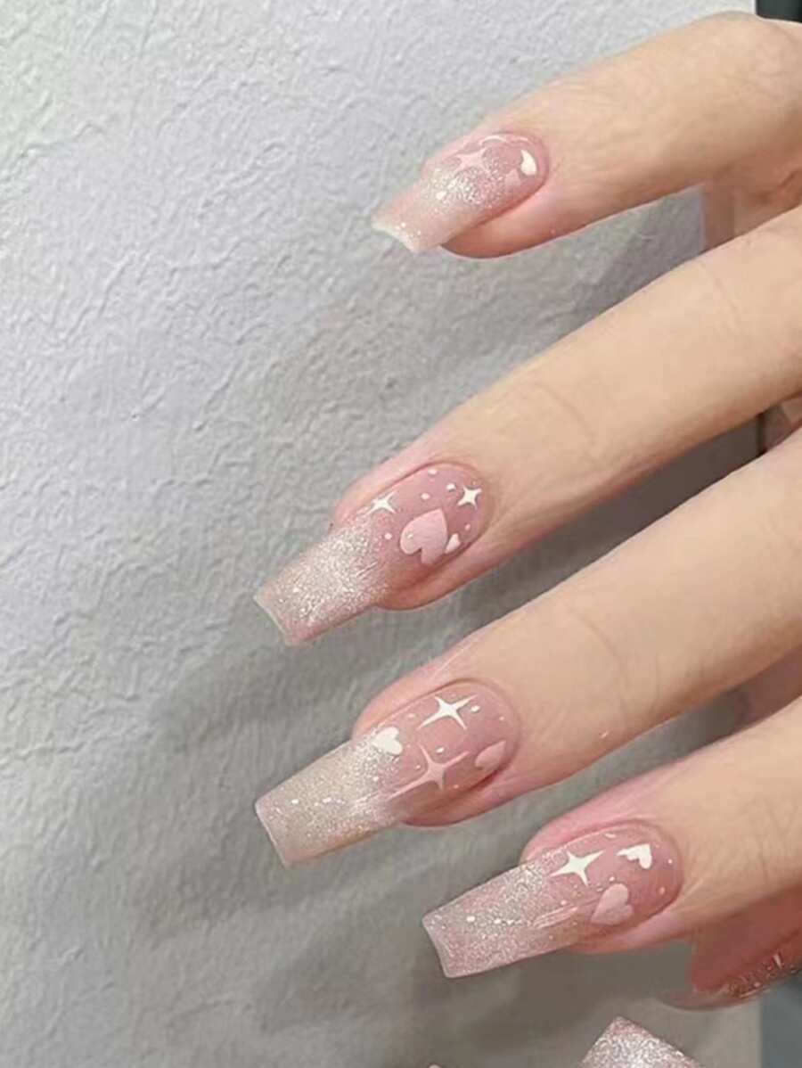 提升你風格帶24入組短棺材金屬亮絲星星愛心圖案假指甲和1入組指甲銼和1張膠帶 - 彩色 - 查看 1