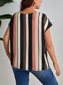 SHEIN LUNE 大碼條紋圖案缺口領蝙蝠袖襯衫 - 彩色 - 查看 2