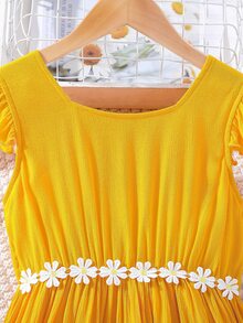 SHEIN Chicas Vestido de dos tonos con diseño aplique ribete con fruncido - Multicolor - Ver 3