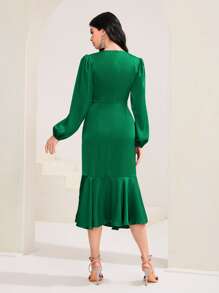 Modelyn Vestido con cinturón de cuello cruzado fruncido bajo con fruncido