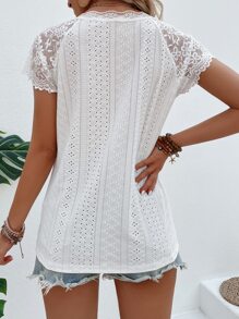 SHEIN LUNE 蕾絲拼接插肩袖網眼刺繡T恤 - 白色 - 查看 2