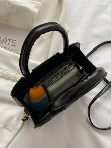 Bolsa cuadrada con estampado de letra doble asa - Negro - Ver 4