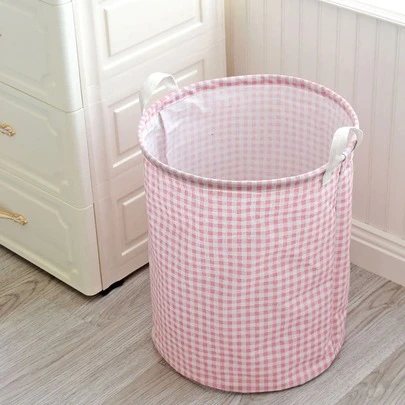 1 giỏ đựng đồ họa tiết gingham, quần váy, giày dép, quần jean, bốt, váy, giỏ đựng đồ giặt, giỏ đựng đồ giặt có thể gấp lại