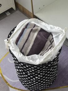 1pc Black Heart Shaped Fabric Drawstring Dust Cover Laundry Storage Bin - Black and White - View 5