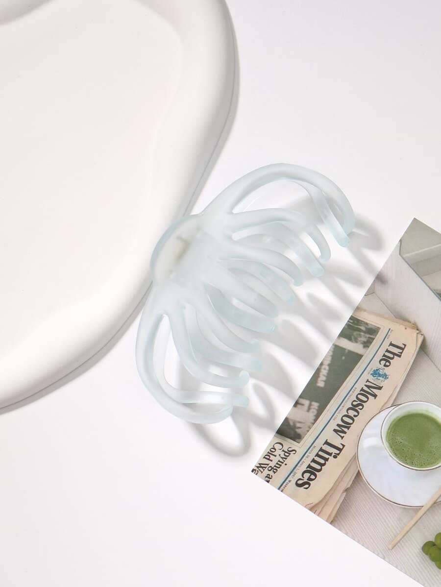 Minimalist Hair Claw - Baby Blue - View 1