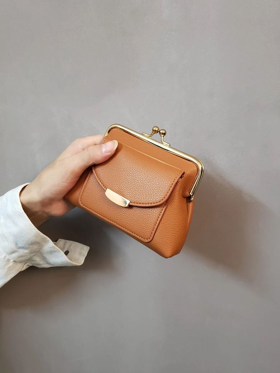 吻扣錢包輕巧時尚,可做為周年紀念、生日禮物、送給白領、男性、女性的禮物