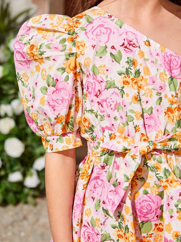 SHEIN Girls 花柄プリント ワンショルダー パフスリーブ ベルトドレス