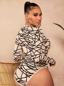 SHEIN SXY Geo Print Slim Fit Bodysuit - Khaki - View 2