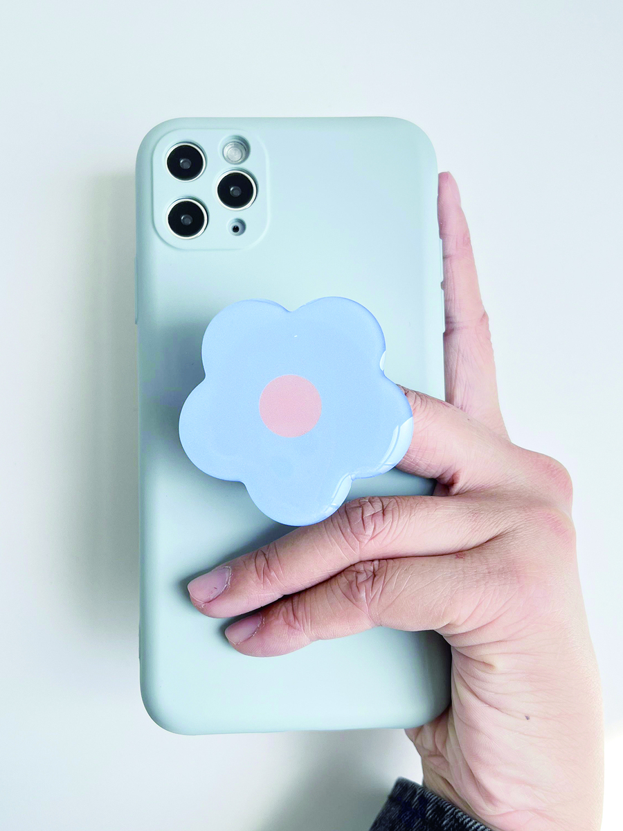 1pc Flower Design PMMA Stand-Out Phone Grip Holder - Multicolor - View 1