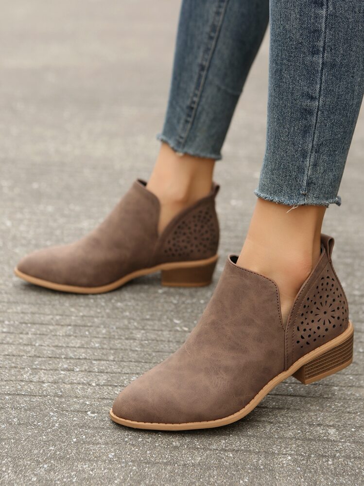 Fall/Winter 2025 Perfect With Hoodies Elegant Brown Booties For Women, Go With Fall Clothes,Hollow Out Point Toe Chunky Heeled Boots - Coffee Brown - View 6