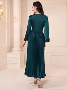 Modelyn Rhinestone Detail Pleated Hem Dress - Dark Green - View 2