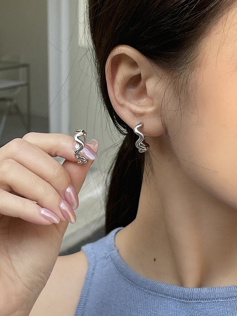 DAZY 結構圓耳環 - 銀色 - 查看 1