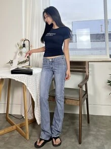 DAZY Letter Graphic Crop Tee - Navy Blue - View 8