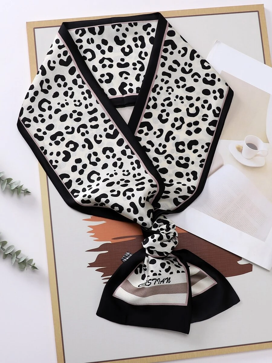 Pañuelo con estampado de leopardo - Negro - Ver 1