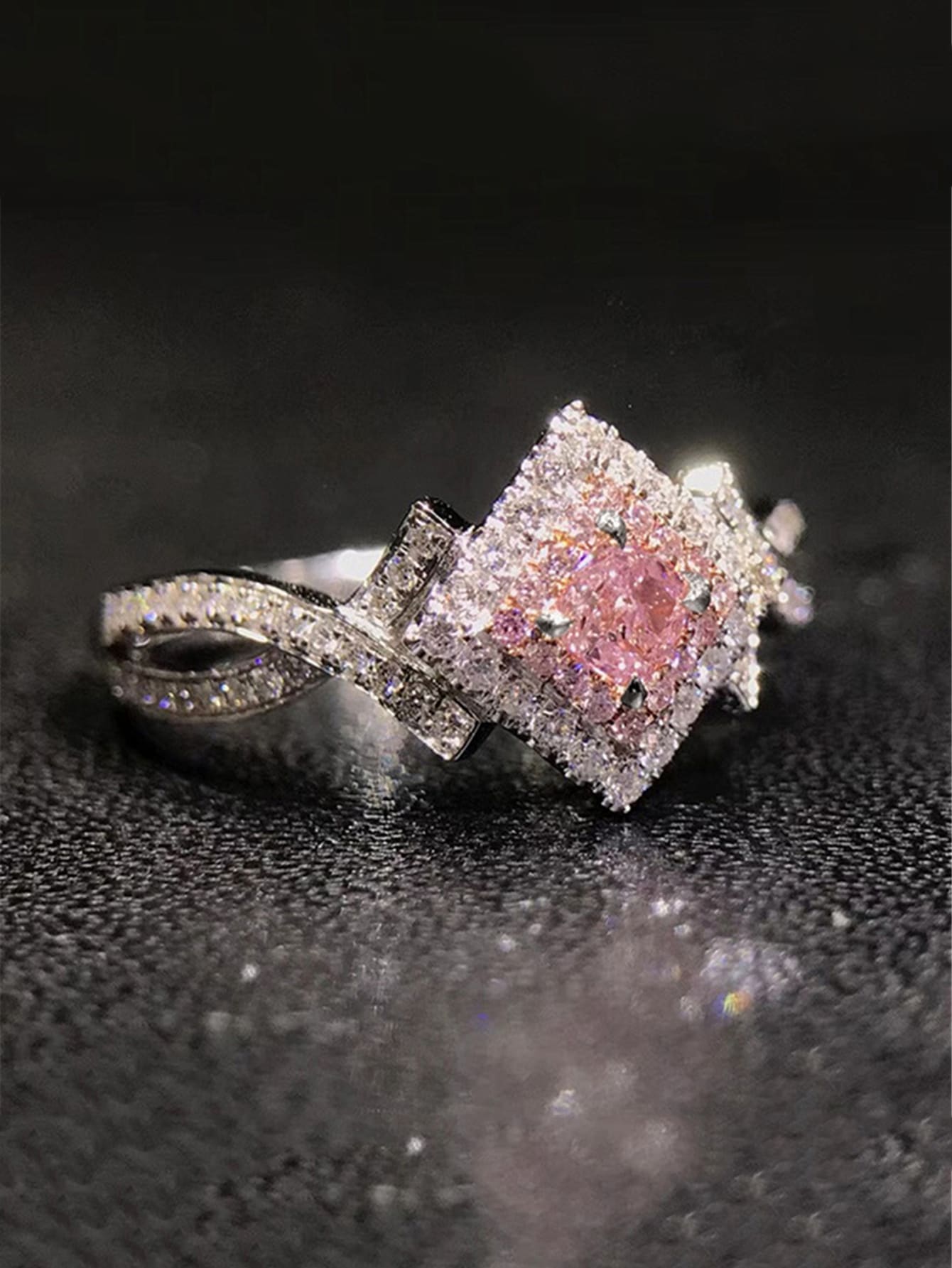 1 Anillo De Circonita Cúbica Rosa Que Cruzan - Plateado - Ver 1