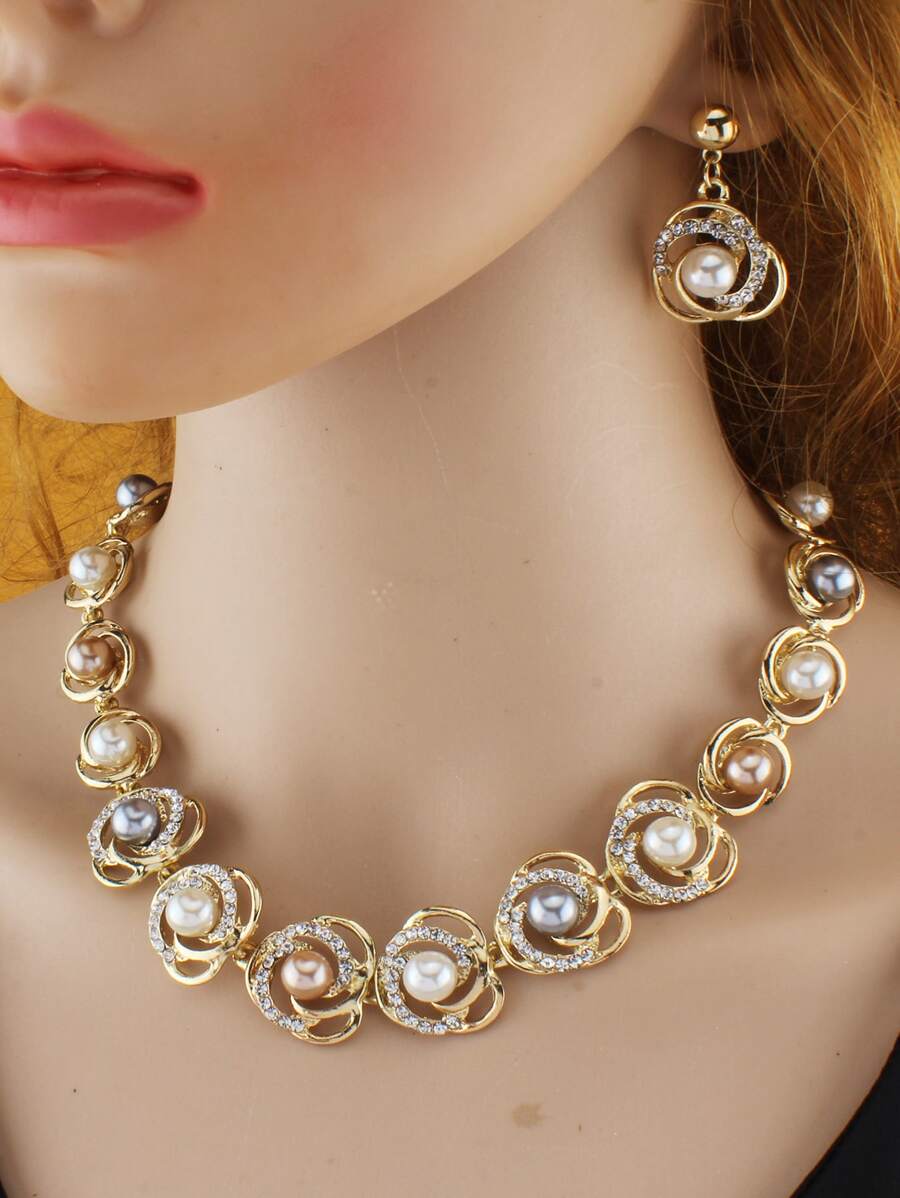 水鑽和人造珍珠裝飾項鍊和耳墜 - 查看 1