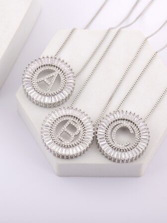 1pc Cubic Zirconia Letter Decor Round Charm Necklace