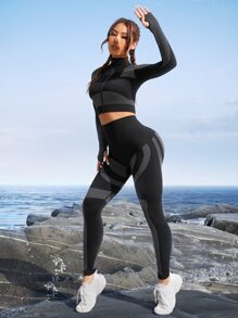 Easithlete Seamless Striped Thumb Holes Sports Jacket & Leggings - Black - View 4