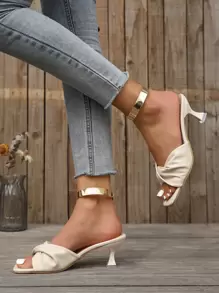 女士时尚方头白色漆皮扣细跟优雅高跟凉鞋，加大码