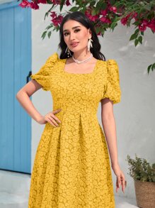 Modelyn 提花方領泡泡袖褶皺細節洋裝 - 黃色 - 查看 4