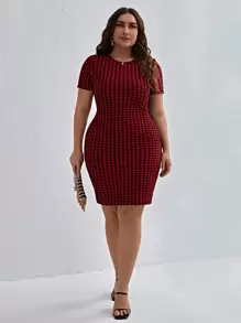 SHEIN Essnce Plus Houndstooth Print Bodycon Dress