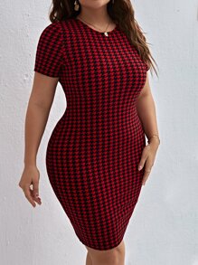 SHEIN Essnce Plus Houndstooth Print Bodycon Dress
