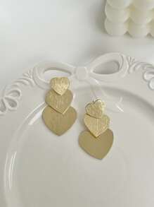 1 par de pendientes exagerados de triple corazón de estilo metálico retro - accesorios para la oreja, regalo para la novia - Amarillo Oro - Ver 3