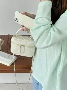 Mini Quilted Pattern Chain Bucket Bag