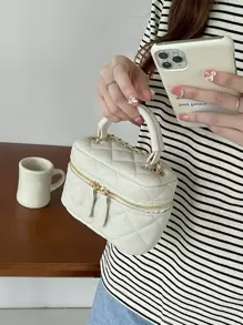 Mini Quilted Pattern Chain Bucket Bag