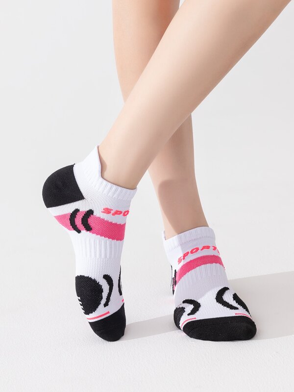 Letter Graphic Sports Socks