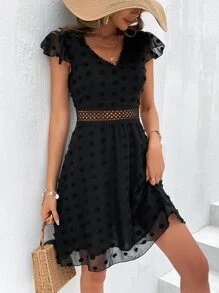 Breezaya 圓點蕾絲拼接蝴蝶袖連衣裙