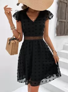 Breezaya 圓點蕾絲拼接蝴蝶袖連衣裙
