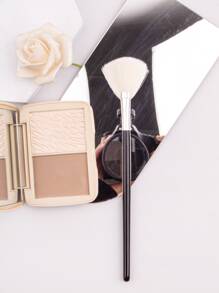 1pc High-end Fan-shaped Highlight Brush Soft Hair Multifunctional Makeup Brush Powder Brush - Black - View 4