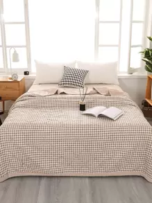 Skin-Friendly Soft And Comfortable One-Piece  Multicolor Summer Quilt, Single/Double Cool Summer Quilt, Suitable For Home, Bedroom, Living Room And Office All Seasons Thin Quilt.