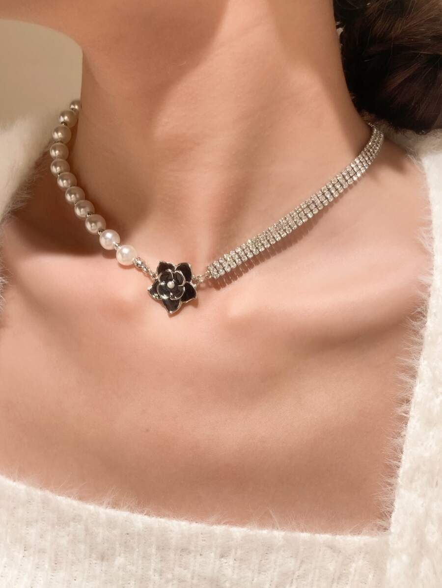 Flower & Faux Pearl Decor Necklace - Silver - View 1