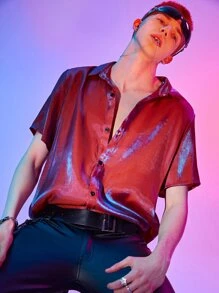 ROMWE MEN Street Life Guys Holographic Button Up Shirt - Red - View 1