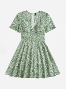 SHEIN VCAY Vestido con estampado floral pecho con fruncido - verde menta - Ver 3