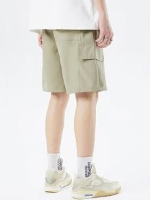 Manfinity Hypemode 男款鬆身貨物短褲,帶有翻蓋口袋和側邊束帶腰部 - 薄荷綠 - 查看 2