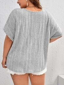 SHEIN LUNE Áo thun Plus size Nút Gân đan màu trơn Giải trí - Màu Xám nhạt - Xem 2
