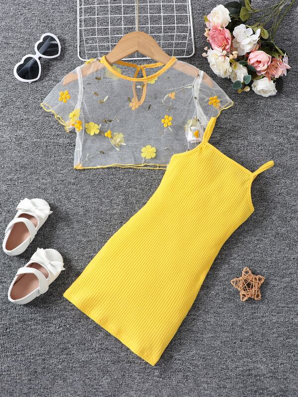 SHEIN Young Girl Yellow  Sweet Floral Printed Round Neck Regular Sleeve 2pcs/Set For Summer