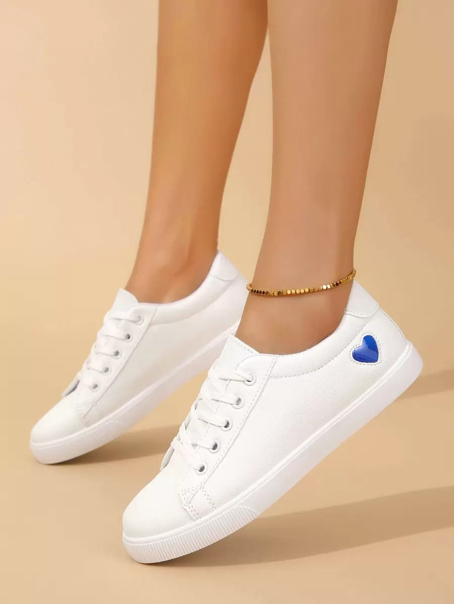 女式運動滑板鞋心形圖案前繫帶運動鞋