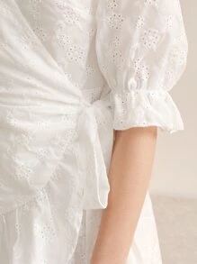 SHEIN Frenchy Schiffy Kleid mit Rüschenbesatz, Wickel, seitlichem Knoten