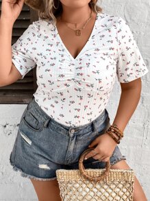 SHEIN LUNE Plus Ditsy Floral Print Ruched Front Tee - Multicolor - View 3