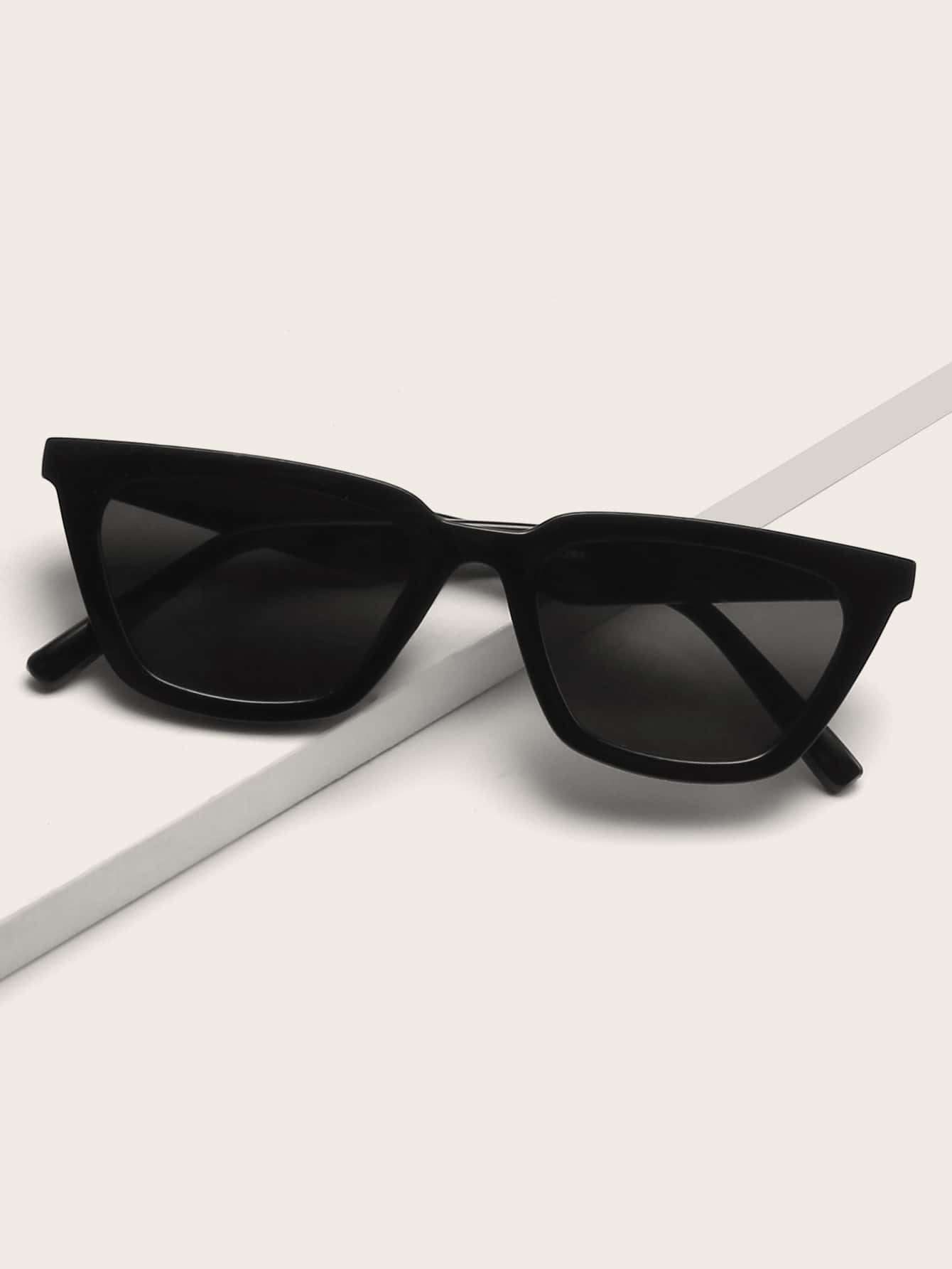 1 Pair Classic Cat Eye Sunglasses For Women And Men, Suitable For Outfits, Travel, Summer Accessories, Sports Style, Driving, Festivals, Beach, Music Festivals, Vacations, Family Outings, Golf, Hiking, Elegant Attire, Street Style Accessories, Holiday Atmosphere, Sports, Parties, Outdoor Activities, Street Style, Fishing, Outdoor Activities, Holidays, Vacations